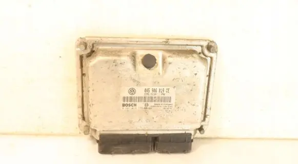 Skoda Fabia Mk2 (5J) Engine control unit/module ECU 0281013179