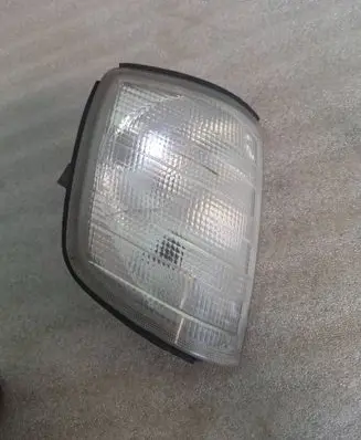 Mercedes-Benz E W124 Front indicator light 
