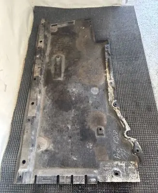 Audi A6 S6 C7 4G Side bottom protection 4G0825207