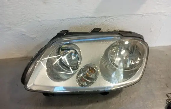 Volkswagen Touran I Headlight/headlamp 2K0941005B