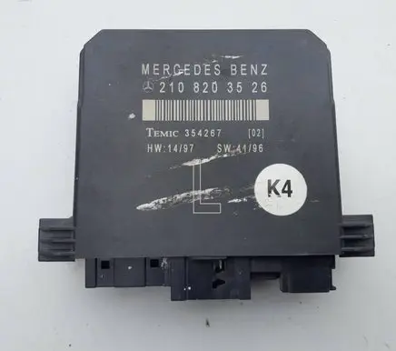 Mercedes-Benz E W210 Door control unit/module 2108203526 354267