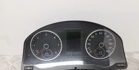 Volkswagen Tiguan Speedometer (instrument cluster) 5N0920972A