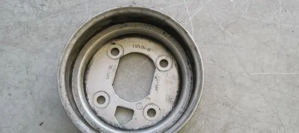 BMW 5 F10 F11 Crankshaft pulley 7570264