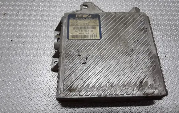 Peugeot 406 Engine control unit/module 04010028B 9630466980