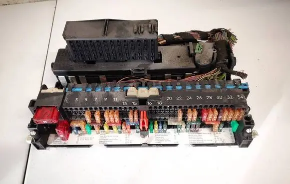 Fuse box set