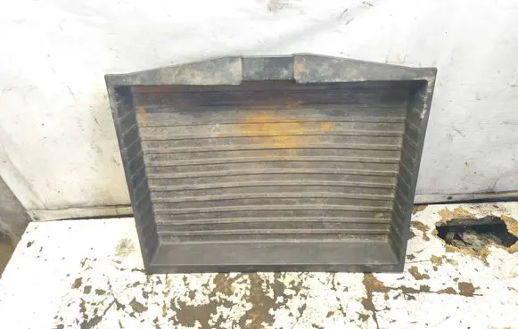 Trunk/boot floor carpet liner