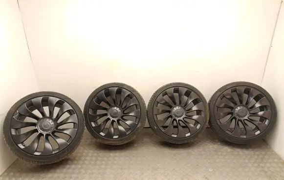 Tesla Model Y R21 alloy rim 118822700C