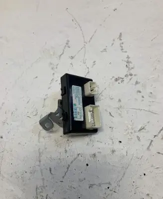 Toyota Avensis T270 Power steering control unit/module 8922720020 17581210300