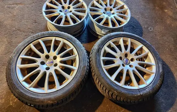 Volvo S80 R17 alloy rim 9466833
