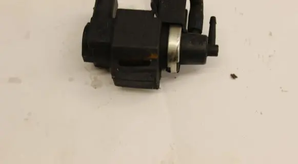 Audi A6 S6 C6 4F Turbo solenoid valve 059905629A
