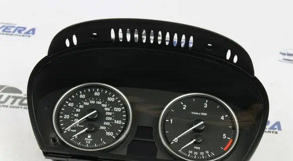 Speedometer (instrument cluster)