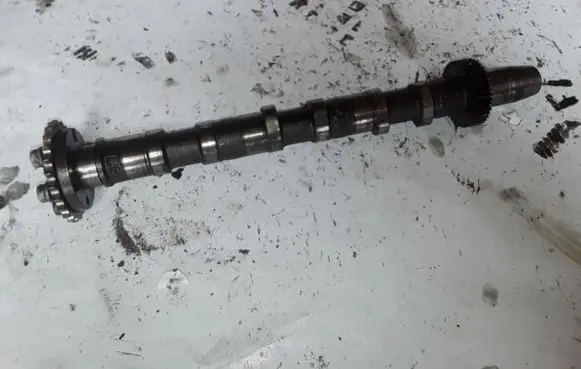 Audi A6 S6 C6 4F Camshaft 057109116J