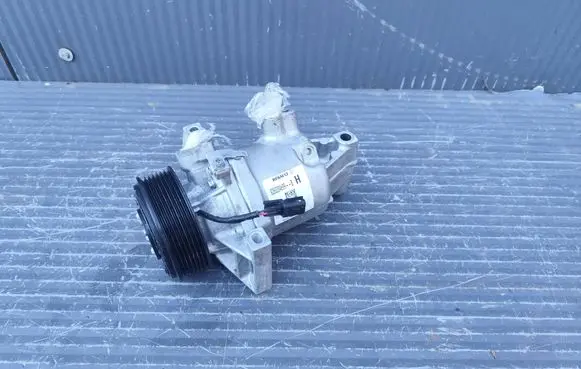 Dacia Sandero III Air conditioning (A/C) compressor (pump) 926008469R