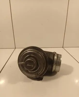 BMW X5 E53 EGR valve 72826402