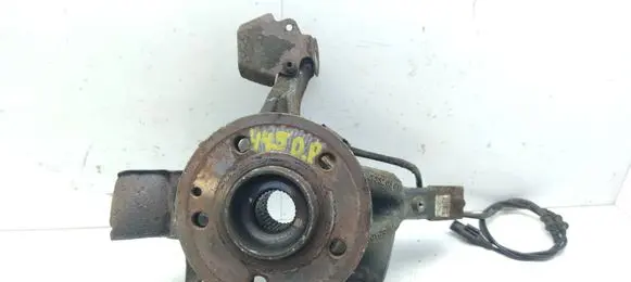 Mercedes-Benz Vito Viano W447 Front wheel hub A4473320301