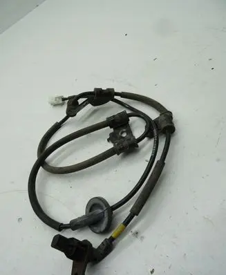 Hyundai Tucson JM ABS brake wheel speed sensor 956802E500