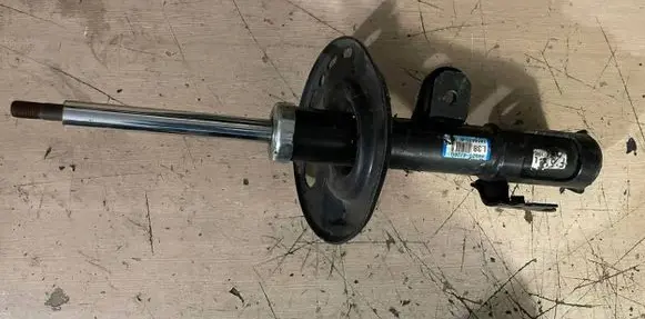 Toyota Prius+ (ZVW40) Front shock absorber/damper 4852047360