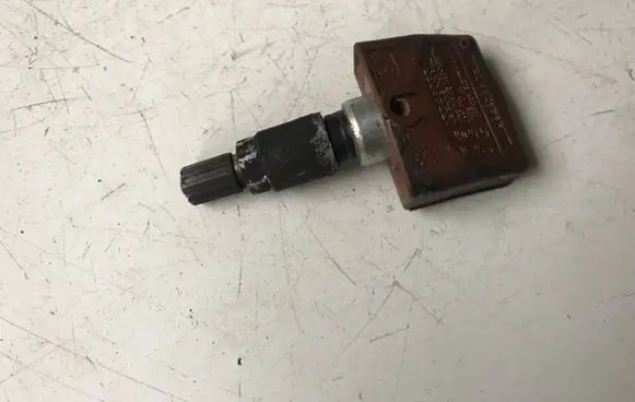 Opel Astra J Tire pressure sensor 13348393 0866731540
