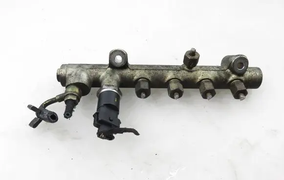 Opel Astra H Fuel main line pipe 0281100398 0445214049