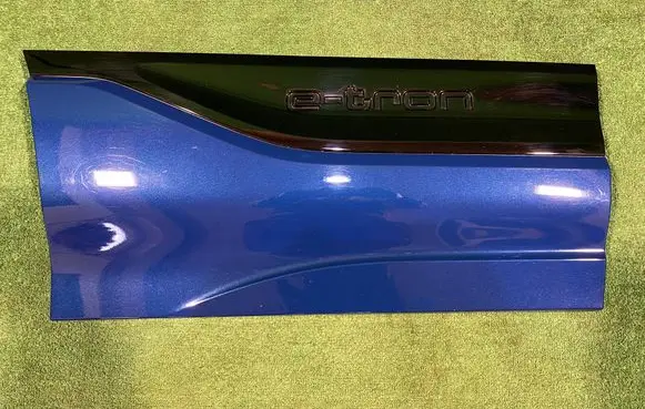 Audi Q6 e-tron Rear door trim (molding) 85H853970A
