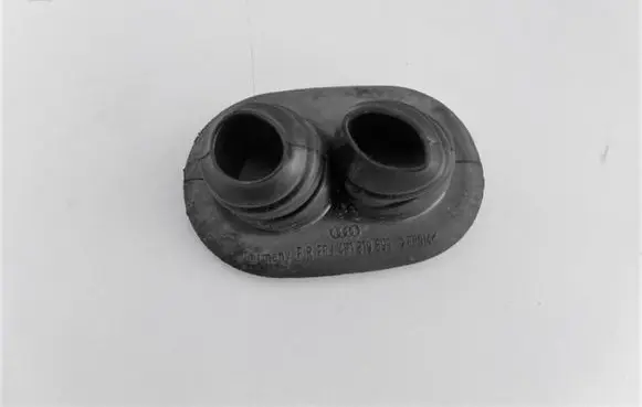Audi A6 S6 C5 4B Engine coolant pipe/hose 4B1819699