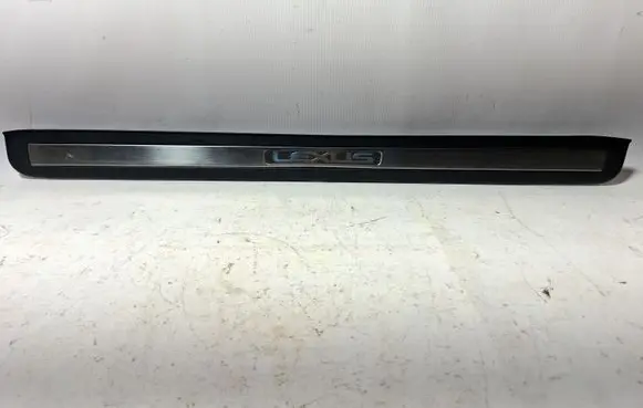 Lexus GS 300 400 430 Front door trim (molding) 6791230100 6791230110