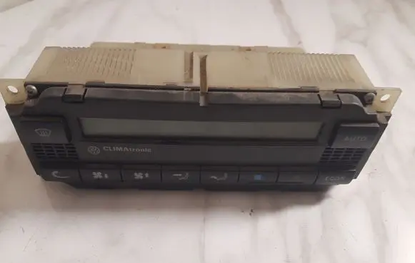 Volkswagen PASSAT B5 Climate control unit 3B1907044B