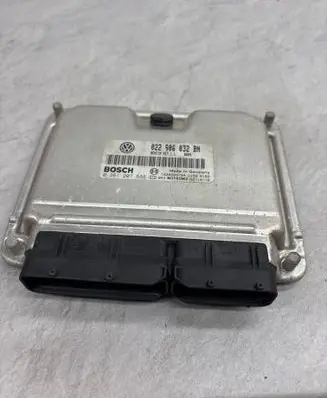Volkswagen Phaeton Engine control unit/module 022906032BN 1039S00794 0261207688