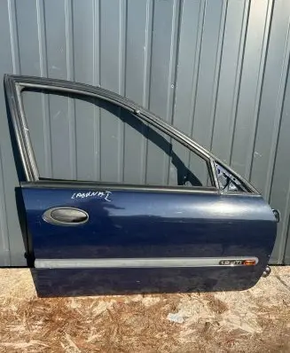 Renault Laguna I Front door