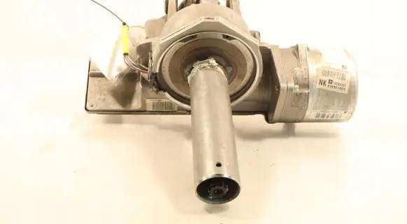 Opel Corsa D Power steering pump 13290393