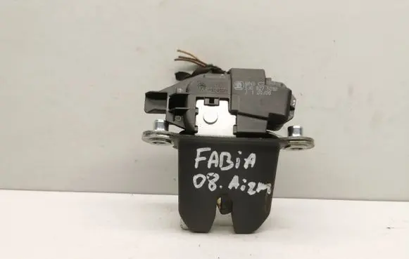 Skoda Fabia Mk2 (5J) Tailgate/trunk/boot lock/catch/latch 5J0827501B