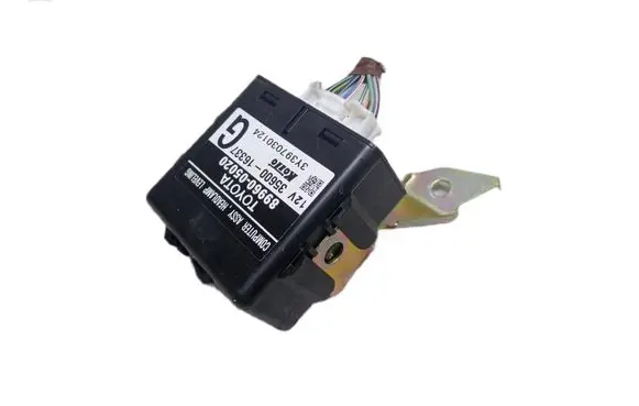 Toyota Avensis T250 Light module LCM 8996005020 0206009668