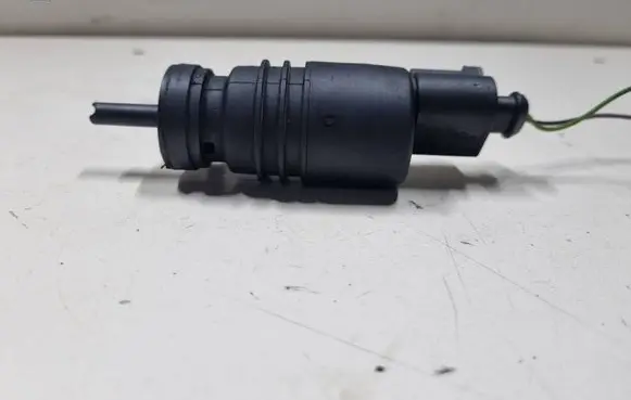 Audi A3 S3 8P Windscreen/windshield washer pump 1J0973722