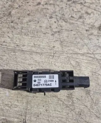 Chrysler Grand Voyager IV Airbag deployment crash/impact sensor 04671779AC 3500300506 310304