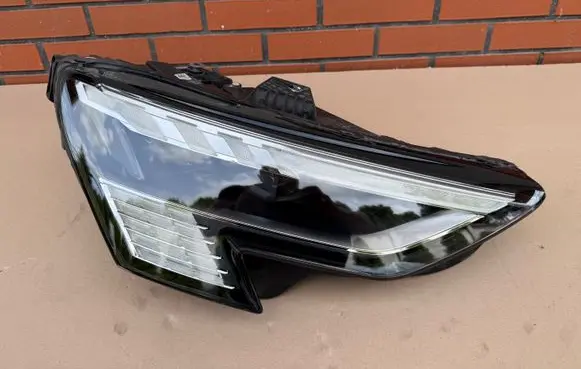 Audi A3 8Y Headlight/headlamp V040419 BL38XTA1801R 22878C