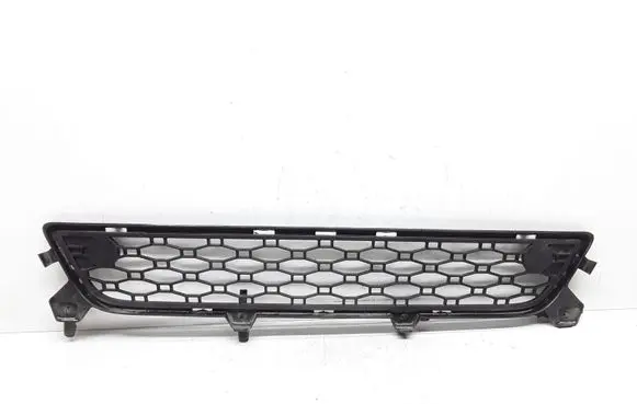 Volvo XC60 Front bumper lower grill 30763423 30763422