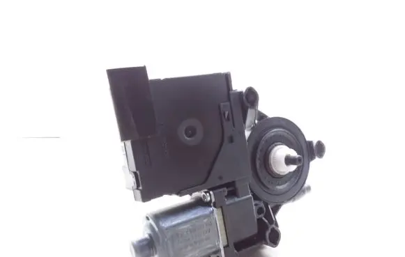 Volkswagen PASSAT B6 Front door window regulator motor 1K0959793N