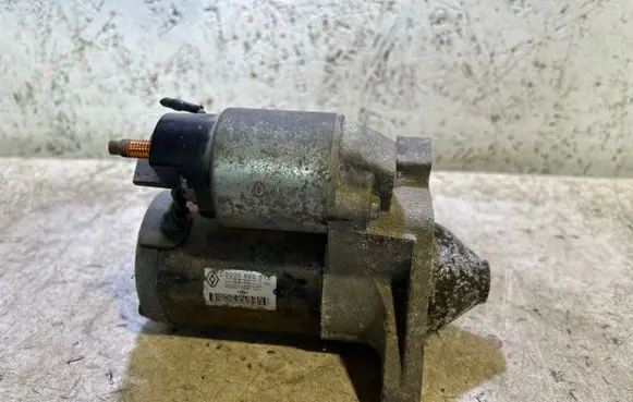 Renault Megane III Starter motor 8200665518 G930 M000T45971ZT