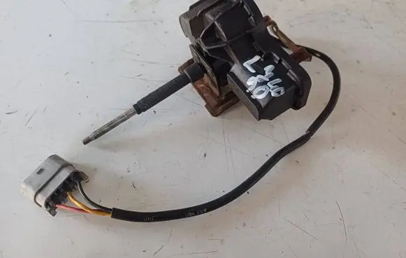 Volvo 740 Headlight wiper motor 