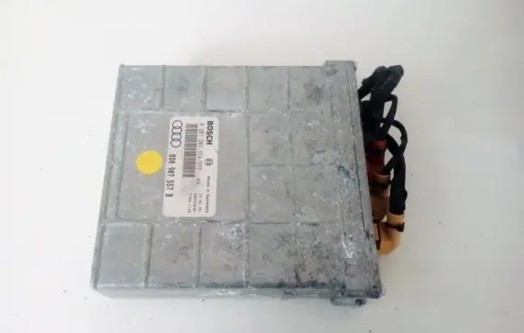 Audi A4 S4 B5 8D Engine control unit/module 0261203554 8d0907557b
