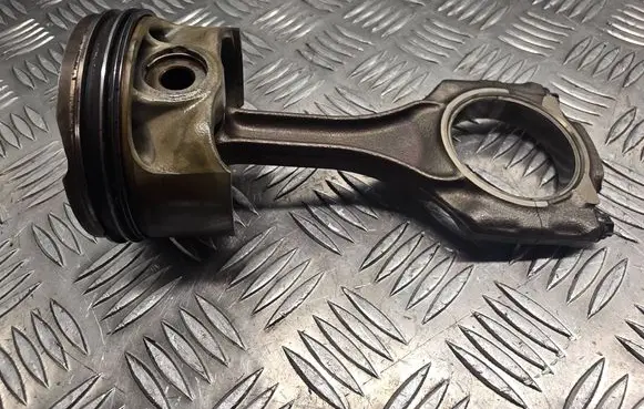 BMW 5 F10 F11 Piston with connecting rod 11257613626 7843237 7613626
