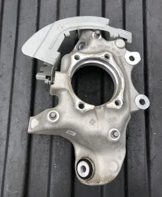 Mercedes-Benz E W238 Rear wheel hub A2133572500 A2055167380
