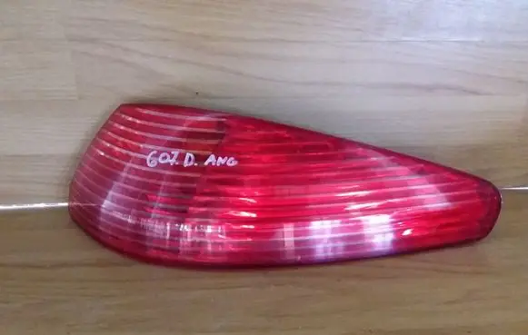 Peugeot 607 Rear/tail lights