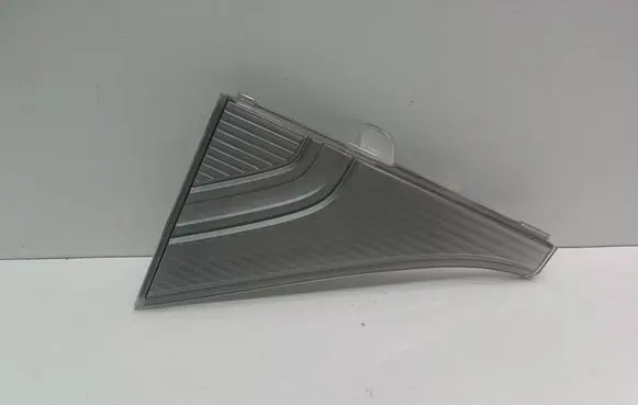 Mitsubishi Outlander Tailgate trim 