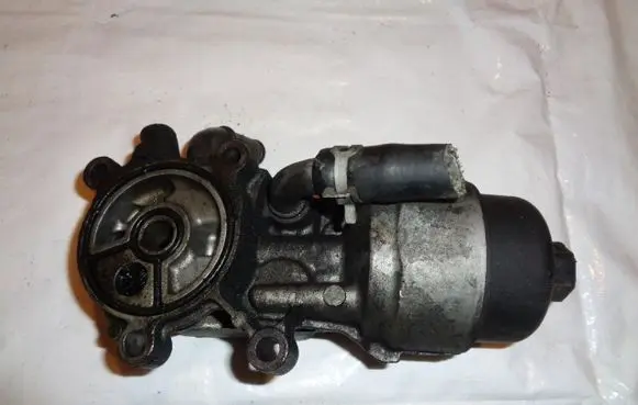 Citroen C8 Oil filter mounting bracket