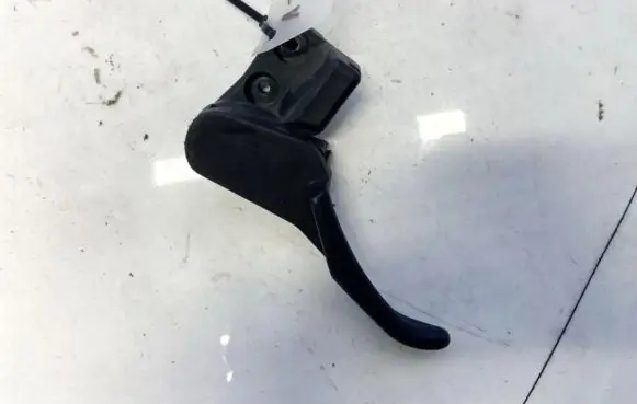 Volkswagen PASSAT B5.5 Engine bonnet (hood) release handle 3b1823533