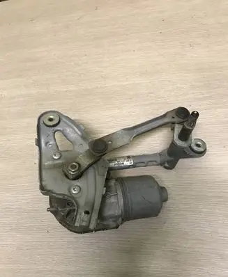 Peugeot 5008 Wiper motor 9671062380