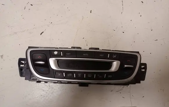 Renault Megane III Climate control unit 275103596R