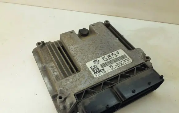 Volkswagen Golf Plus Engine control unit/module 03C906056AB