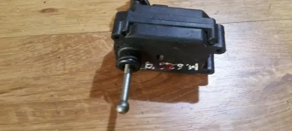 Mazda 626 Headlight level adjustment motor 